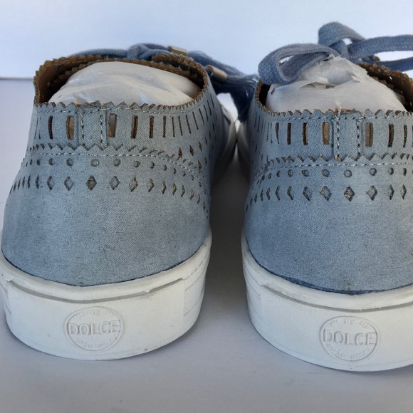 Women’s Sneakers with Tassels Size 9 New in Box - Picture 6 of 6